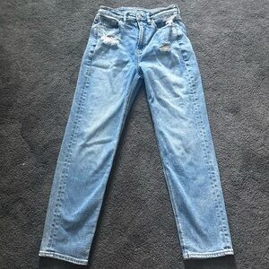 American Eagle Straight Leg Jeans Size 4